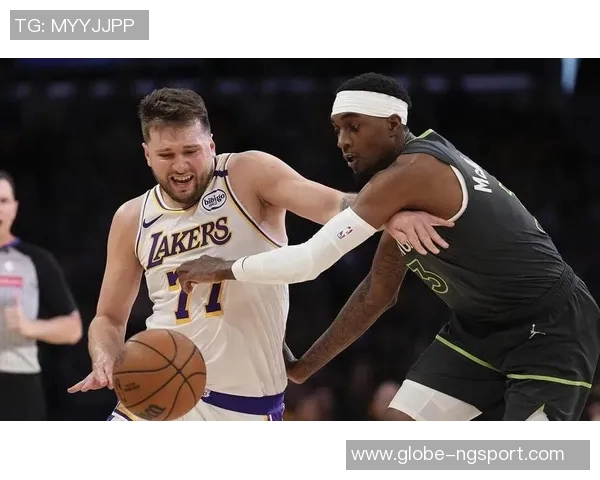 夏季训练不放松麦克丹尼尔斯运球节奏感十足轻松命中撤步三分球 夏季训练不放松麦克丹尼尔斯运球节奏感十足轻松命中撤步三分球