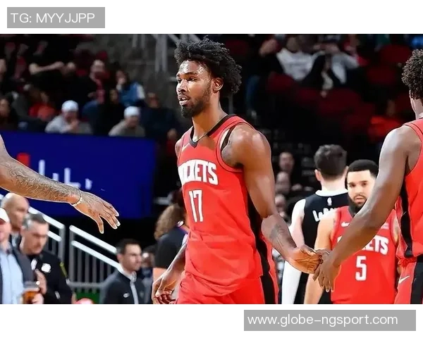 格莱姆斯续约未果仍全力以赴助球队争胜签下870万资质报价