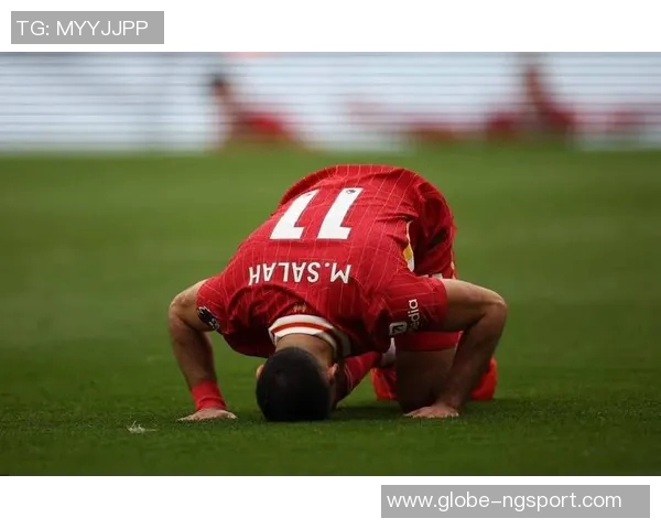 曼联旧将警告卢克肖懒惰或成双红会隐患萨拉赫将发起攻击 曼联旧将警告卢克肖懒惰或成双红会隐患萨拉赫将发起攻击