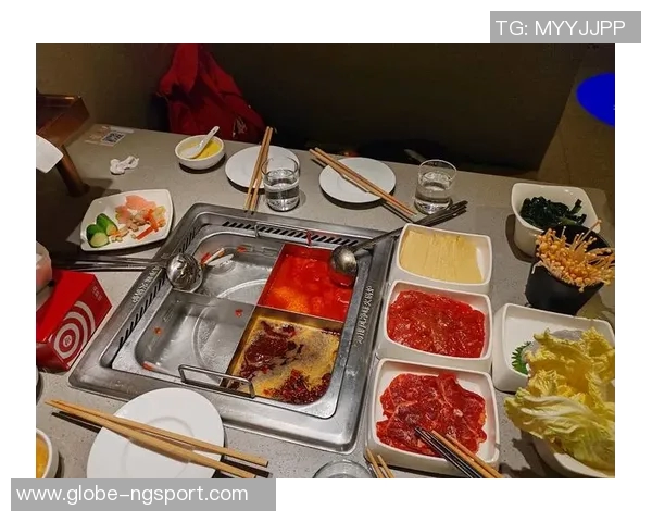 郭士强李昂美考察期间与杨瀚森共度火锅时光尽享欢乐歌声