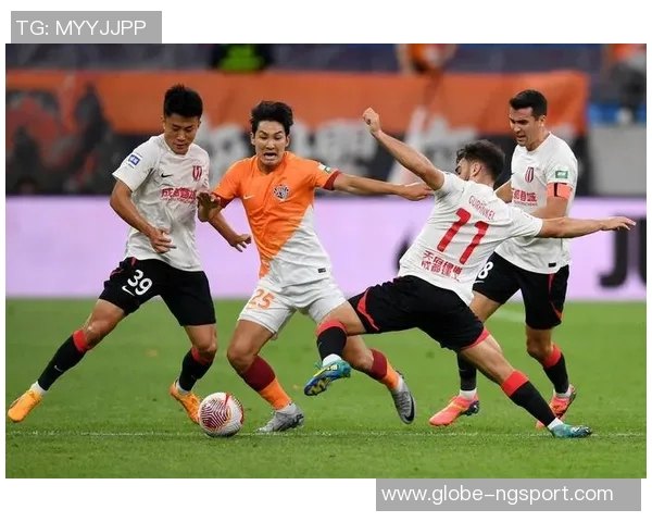 2025赛季精彩对决回顾成都蓉城与青岛西海岸激战成平局