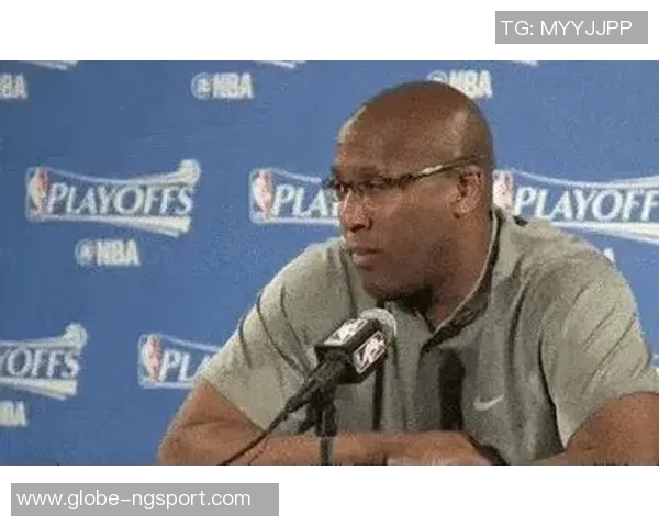 A史密斯谈詹姆斯心态只求关注不再理会其他消息 A史密斯谈詹姆斯心态只求关注不再理会其他消息